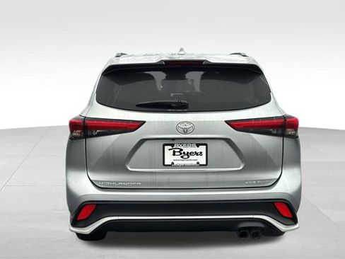 Used 2021 Toyota Highlander XSE image 34