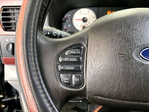 Used 2006 Ford F250 XL AWD/4WD image 11