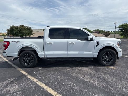 Used 2021 Ford F150 Lariat w/ Equipment Group 502A High AWD/4WD image 4