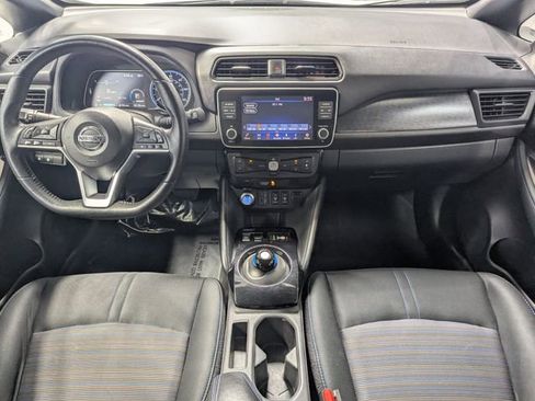 Used 2022 Nissan Leaf SV image 6