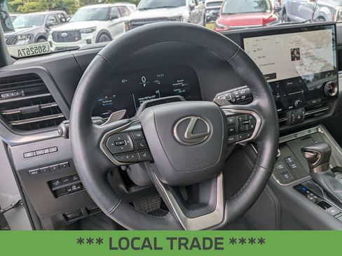 Used 2024 Lexus GX 550 w/ Accessory Package (2T) AWD/4WD image 15
