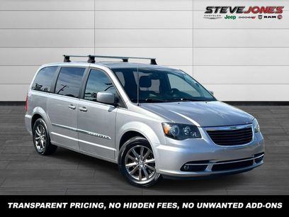 Used 2016 Chrysler Town & Country S w/ Driver Convenience Group