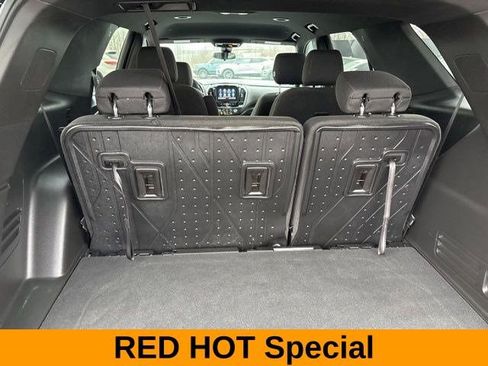 Used 2022 Chevrolet Traverse LT w/ LPO, Floor Liner Package AWD/4WD image 36