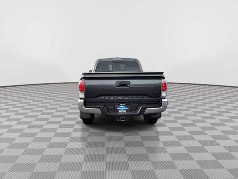 Used 2022 Toyota Tacoma TRD Off-Road w/ Black Out Package (TMS) image 7