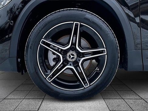 Certified 2023 Mercedes-Benz GLA 250 4MATIC image 37