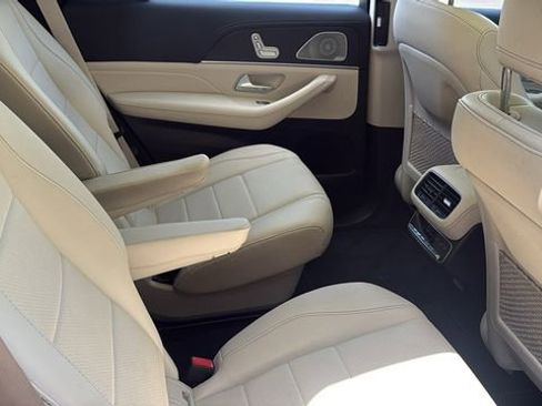 Certified 2022 Mercedes-Benz GLS 450 4MATIC image 17