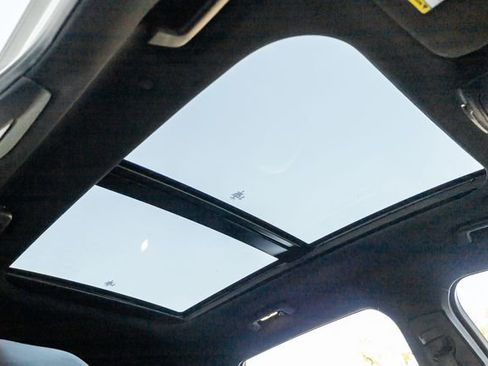 Used 2019 Lincoln Nautilus Reserve image 14