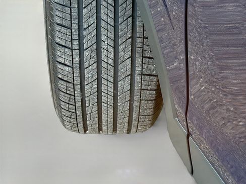 Used 2022 Volkswagen Tiguan SE image 42