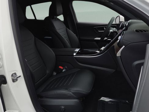 New 2026 Mercedes-Benz GLC 300 4MATIC image 17