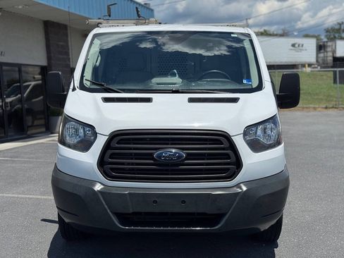 Used 2018 Ford Transit 250 130 Low Roof RWD image 35