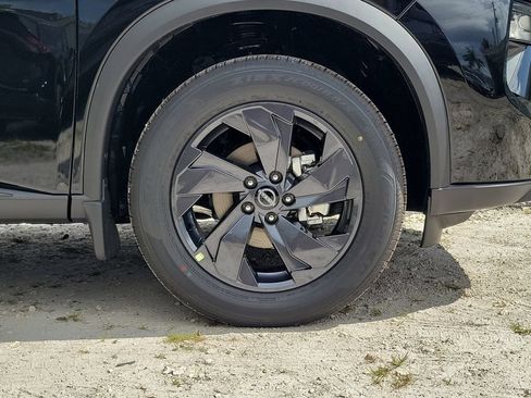 New 2026 Nissan Rogue SV FWD image 9