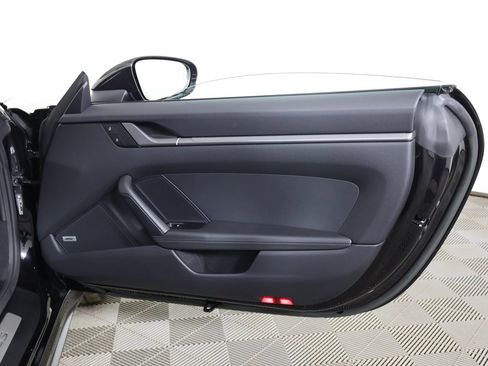 Used 2022 Porsche 911 Targa 4S image 24