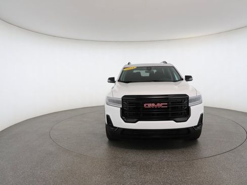 Used 2023 GMC Acadia SLE w/ Driver Convenience Package image 30