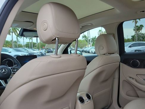 Certified 2022 Mercedes-Benz GLC 300 image 12