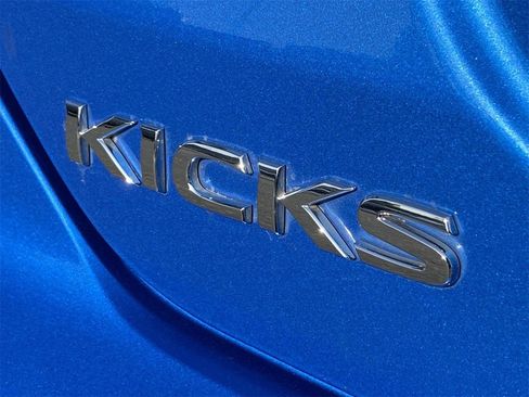 Certified 2022 Nissan Kicks SR image 33