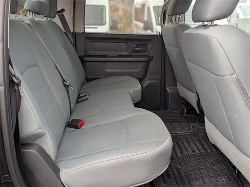 Used 2018 RAM 1500 Express w/ Express Value Package image 33