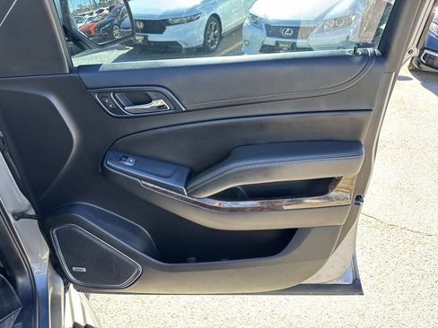 Used 2018 Chevrolet Tahoe LT image 14