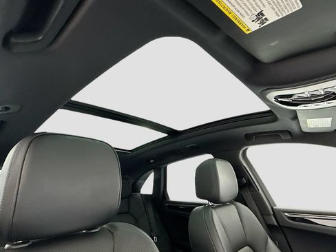 Certified 2025 Porsche Macan AWD/4WD image 20