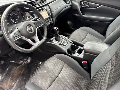 Used 2017 Nissan Rogue SV AWD/4WD image 10