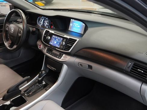 Used 2015 Honda Accord EX-L image 26