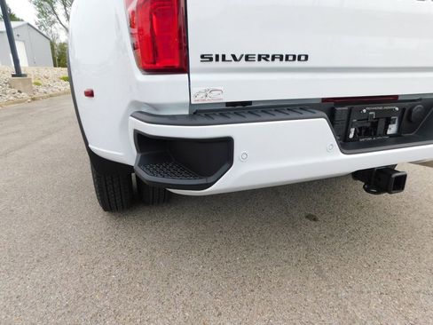 New 2026 Chevrolet Silverado 3500 High Country w/ High Country Premium Package AWD/4WD image 6