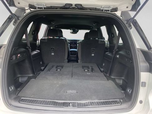 Used 2024 Jeep Grand Cherokee L Laredo RWD image 30