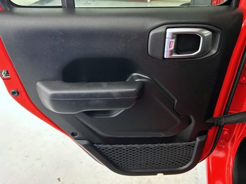 Used 2023 Jeep Wrangler Unlimited Sport AWD/4WD image 20