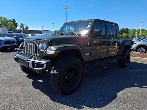 Used 2021 Jeep Gladiator Overland w/ Popular Equipment Package AWD/4WD image 3