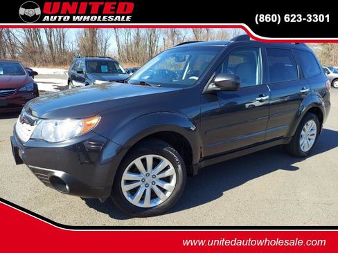Used 2013 Subaru Forester 2.5X Limited image 1