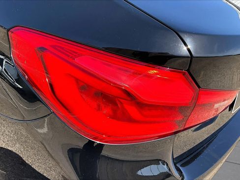 Used 2018 BMW 530i RWD image 28
