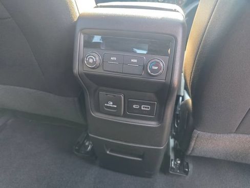 Used 2023 GMC Acadia SLE w/ Driver Convenience Package AWD/4WD image 15