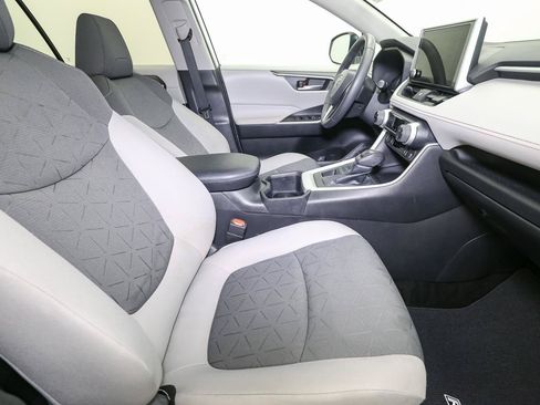 Certified 2023 Toyota RAV4 XLE w/ Convenience Package AWD/4WD image 19