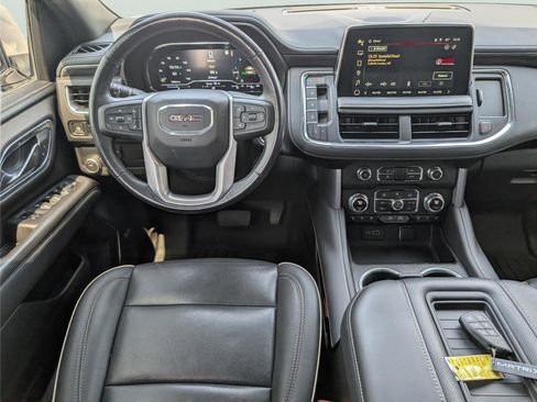 Used 2022 GMC Yukon SLT w/ SLT Premium Package image 28