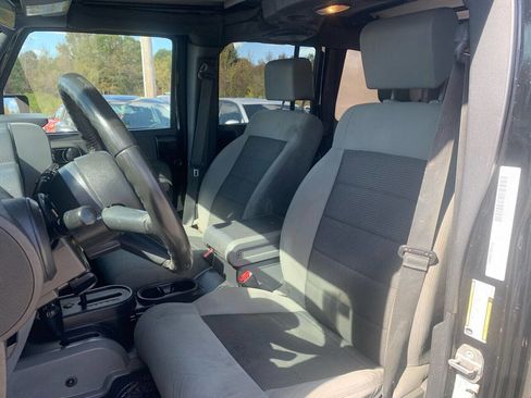 Used 2009 Jeep Wrangler Unlimited X image 5