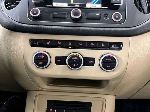 Used 2013 Volkswagen Tiguan SEL AWD/4WD image 14