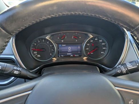 Certified 2022 Chevrolet Equinox LT w/ Driver Convenience Package image 14