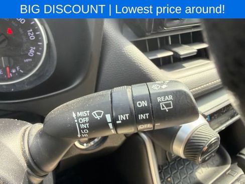 Used 2019 Toyota RAV4 XLE w/ Carpet Mat Package AWD/4WD image 44