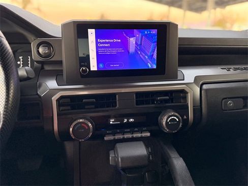 Used 2025 Toyota Tacoma SR5 image 15