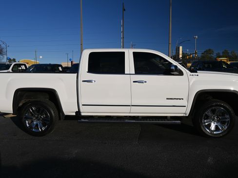 Used 2018 GMC Sierra 1500 SLT image 11
