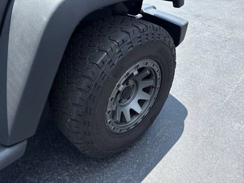 Used 2018 Jeep Wrangler Unlimited Sport S AWD/4WD image 25