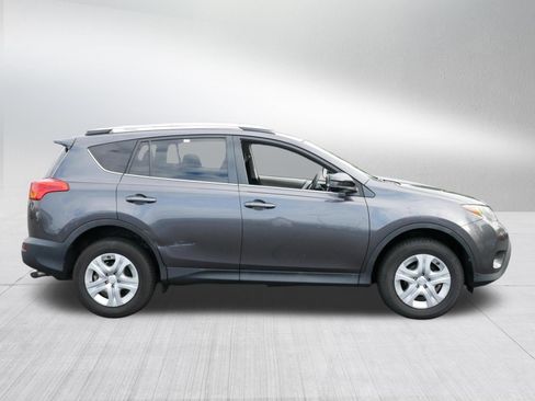 Used 2013 Toyota RAV4 LE AWD/4WD image 8