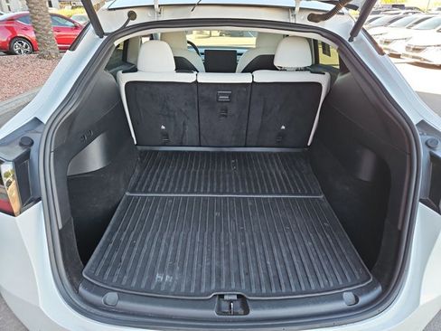Used 2022 Tesla Model Y Performance image 6