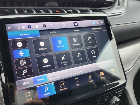 Used 2023 Jeep Grand Cherokee L Limited image 6