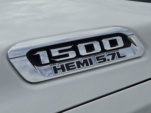 Used 2019 RAM 1500 Big Horn AWD/4WD image 9