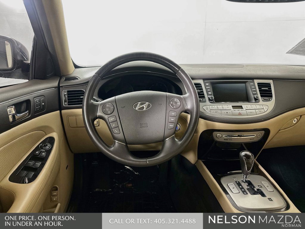 Used 2010 Hyundai Genesis 4.6 RWD image 26