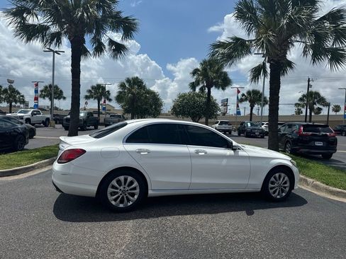 Used 2019 Mercedes-Benz C 300 4MATIC Sedan image 7