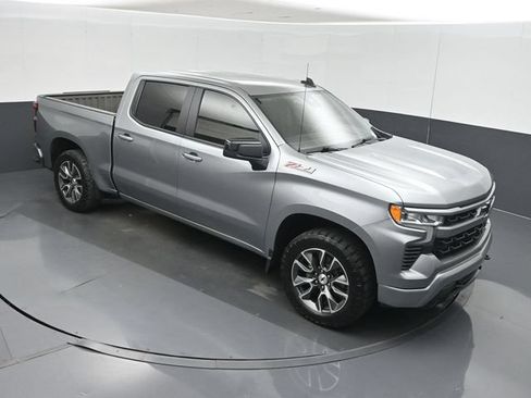 Used 2024 Chevrolet Silverado 1500 RST AWD/4WD image 34