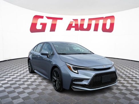 Used 2024 Toyota Corolla XSE FWD image 1