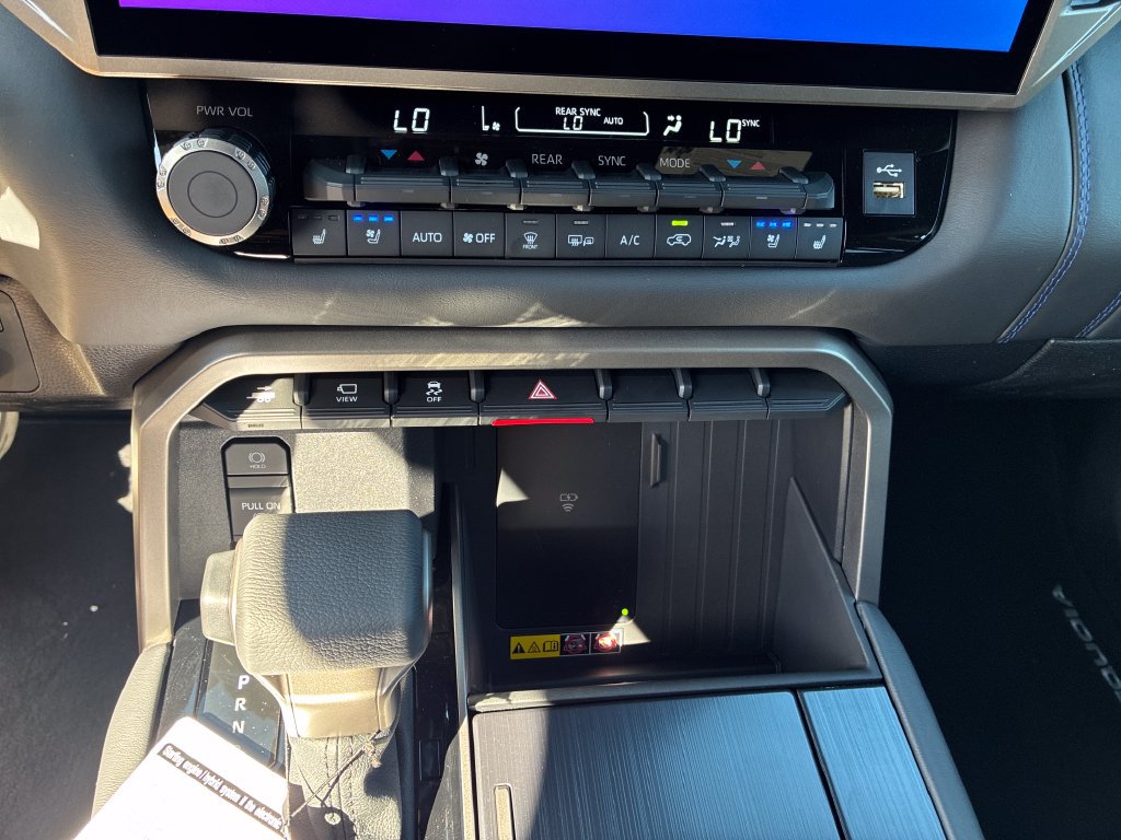 New 2026 Toyota Sequoia Platinum AWD/4WD image 22