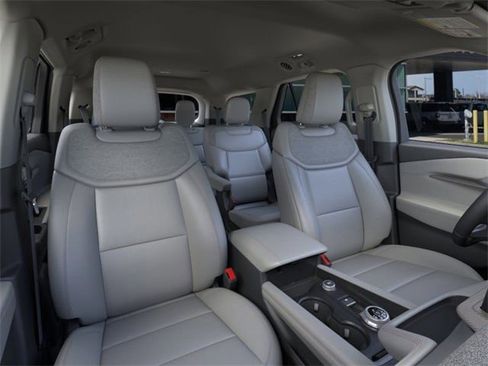 New 2025 Ford Explorer Active w/ Active Comfort Package image 10